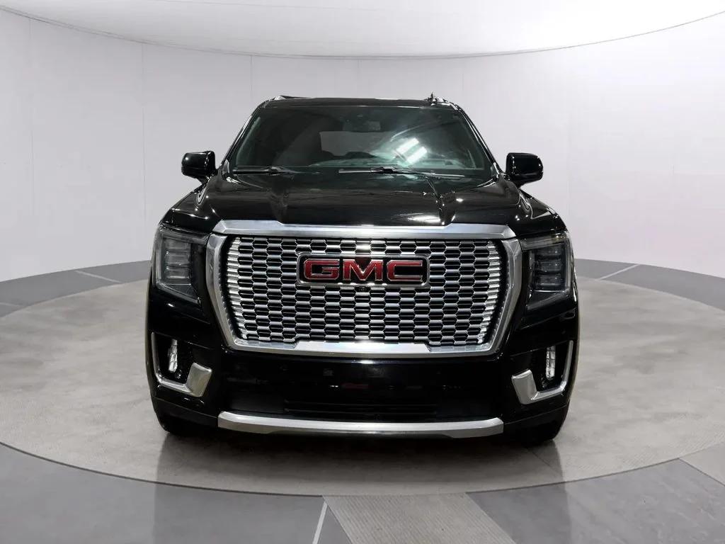 Used 2022 Black GMC Denali image 8
