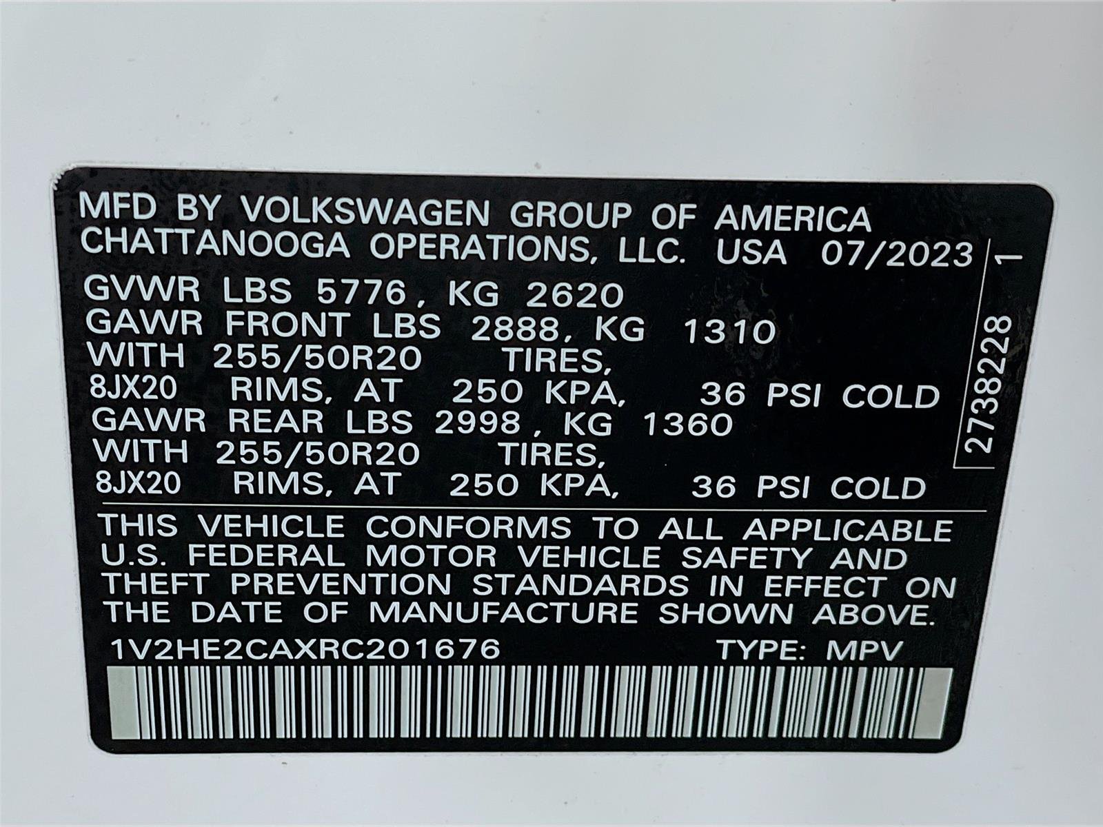 Used 2024 WHITE VOLKSWAGEN SE image 35