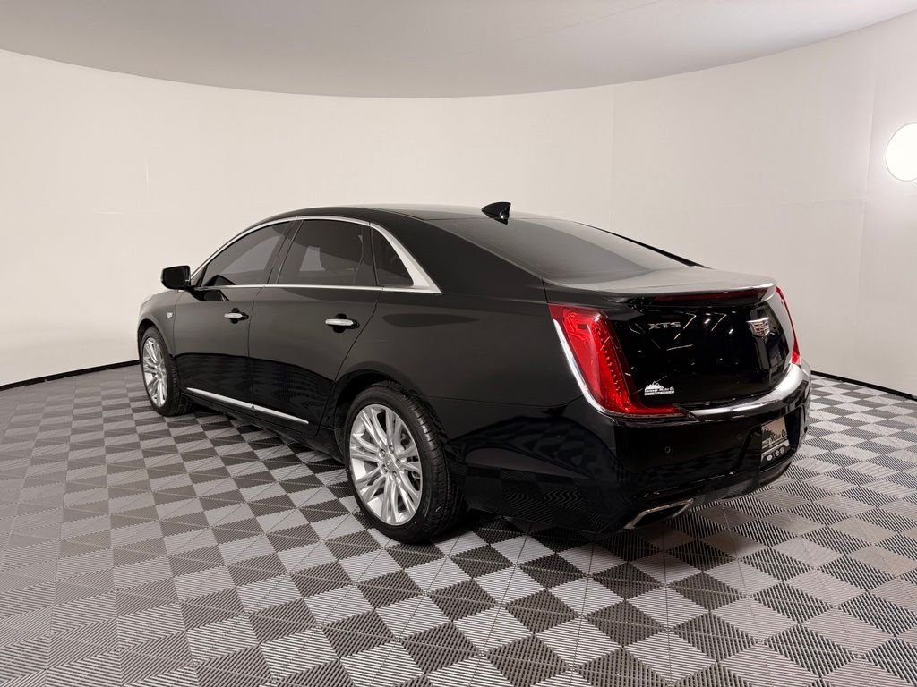 Used 2019 Black Raven Cadillac Luxury image 11