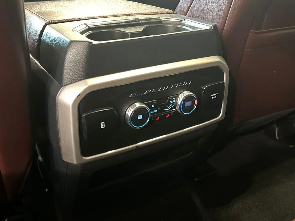 Used 2024 Iconic Silver Ford Limited image 30