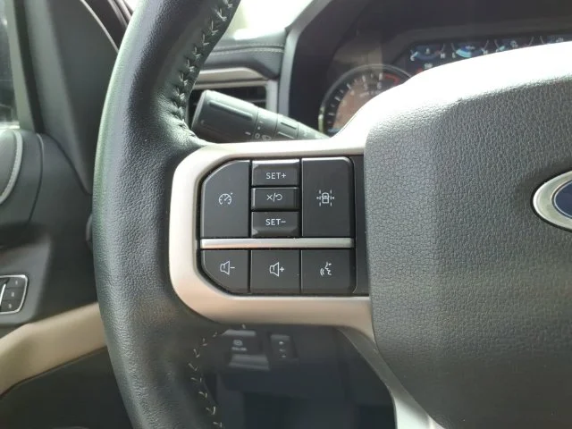 Used 2023 Red Ford XLT image 22