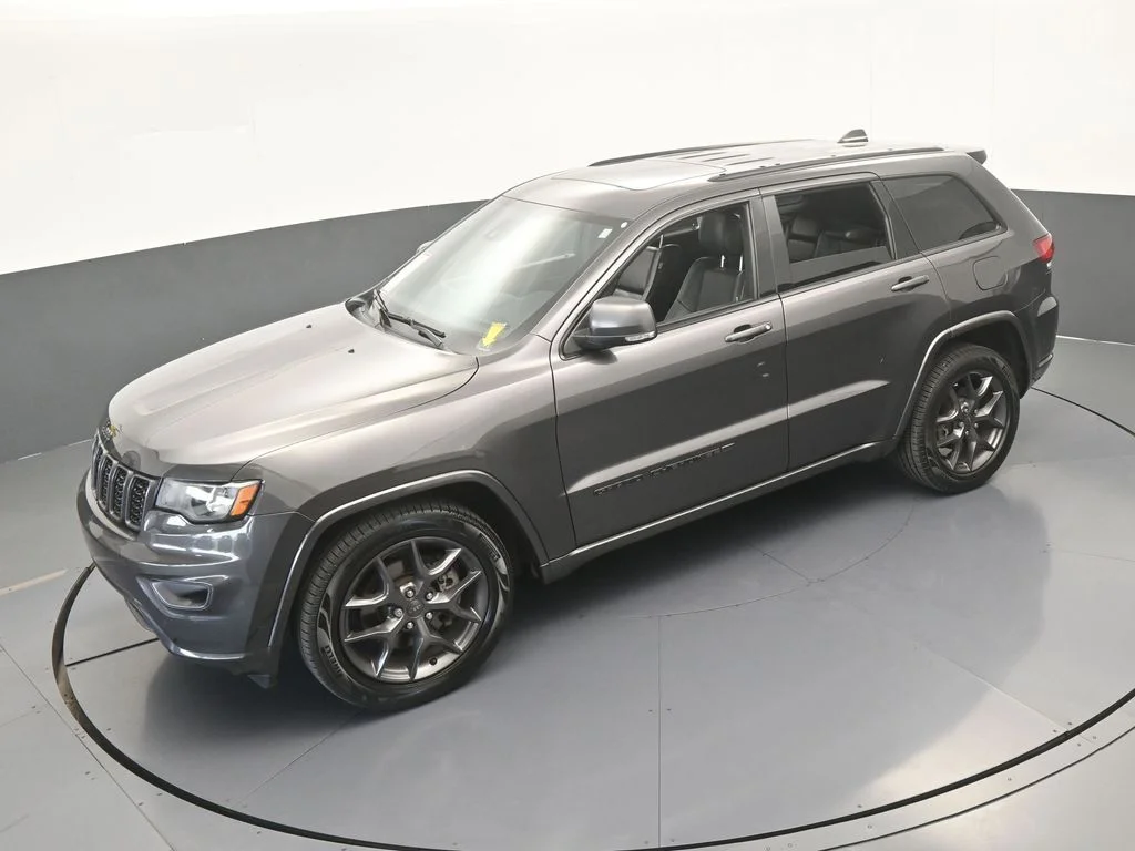 Used 2021 Granite Crystal Metallic Clearcoat Jeep Limited image 47