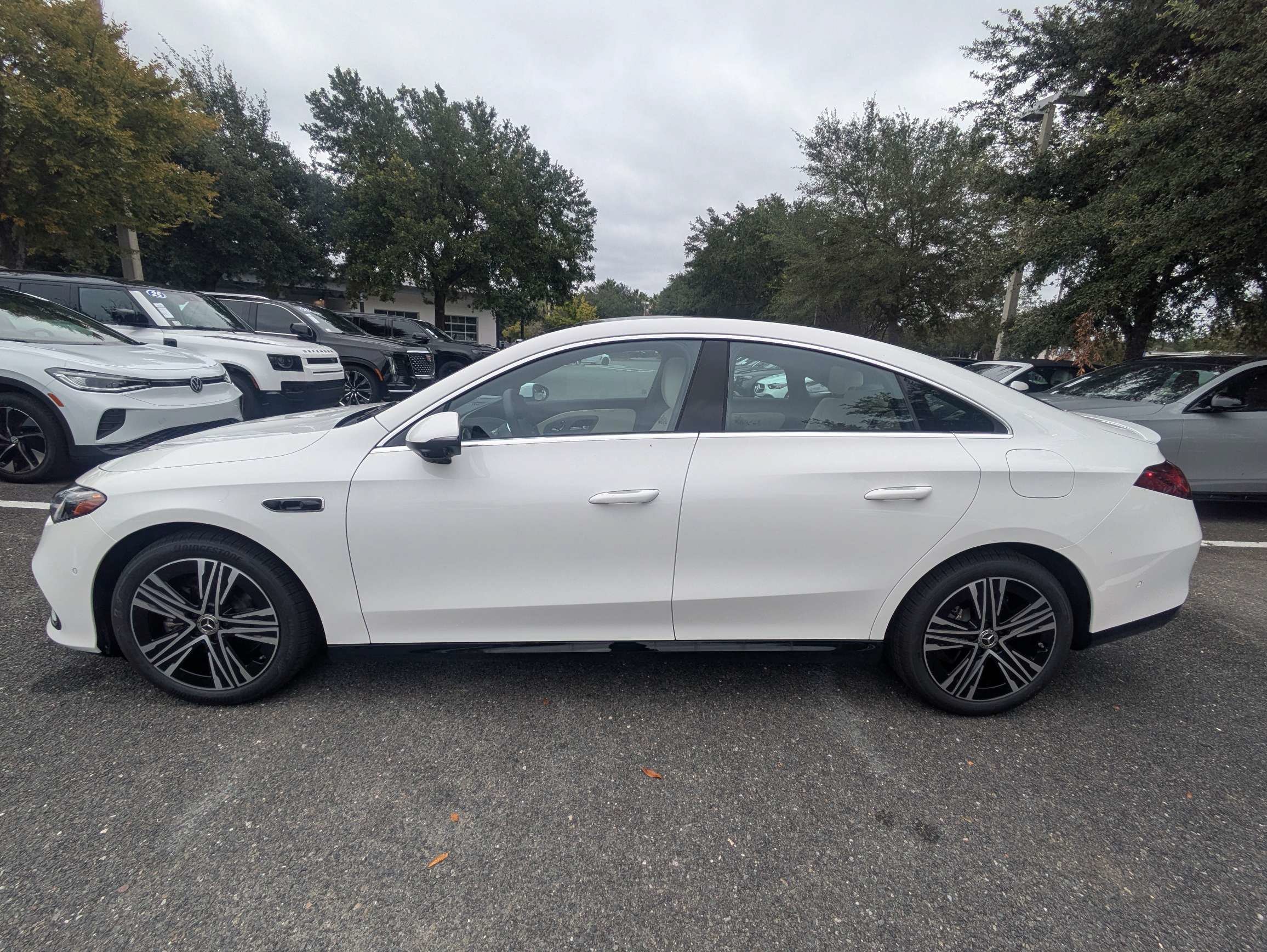 New 2027 Polar White Mercedes-Benz CLA 220 image 6