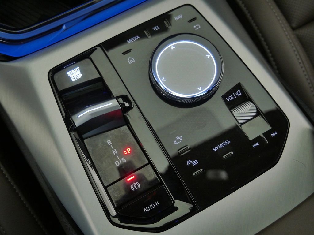 New 2026 Alpine White BMW M50 xDrive image 48