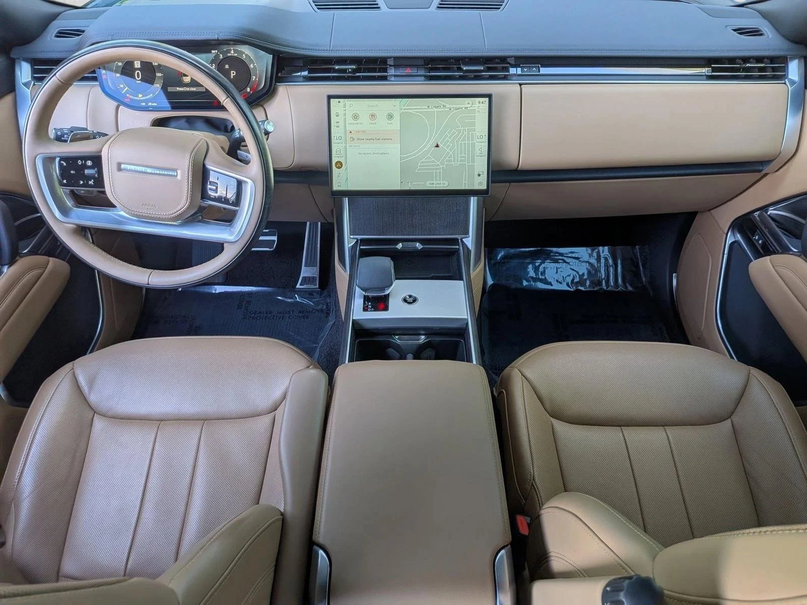 Used 2025 Santorini Black Metallic Land Rover SE image 19
