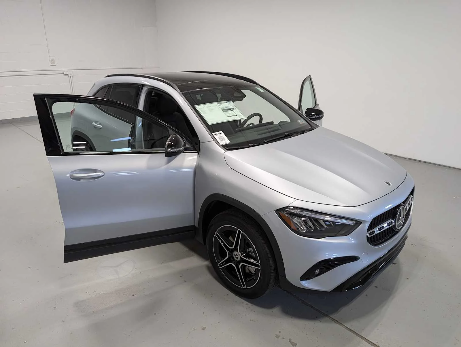 New 2026 Cirrus Silver Metallic Mercedes-Benz GLA 250 image 14