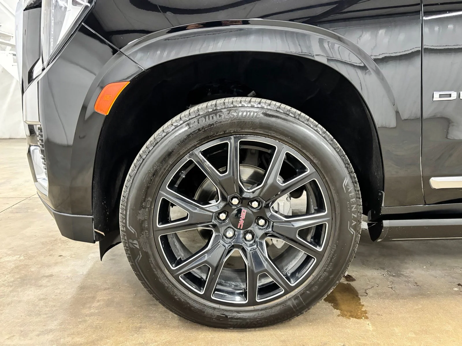 Used 2023 Black GMC Denali image 10