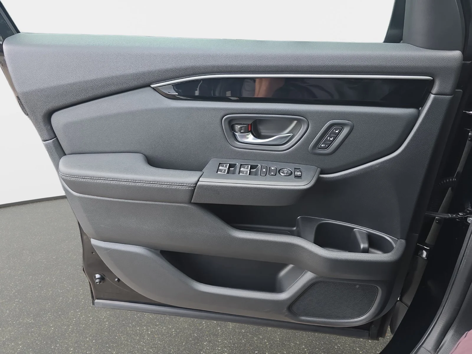 2025 Honda Pilot EX-L - Photo 28