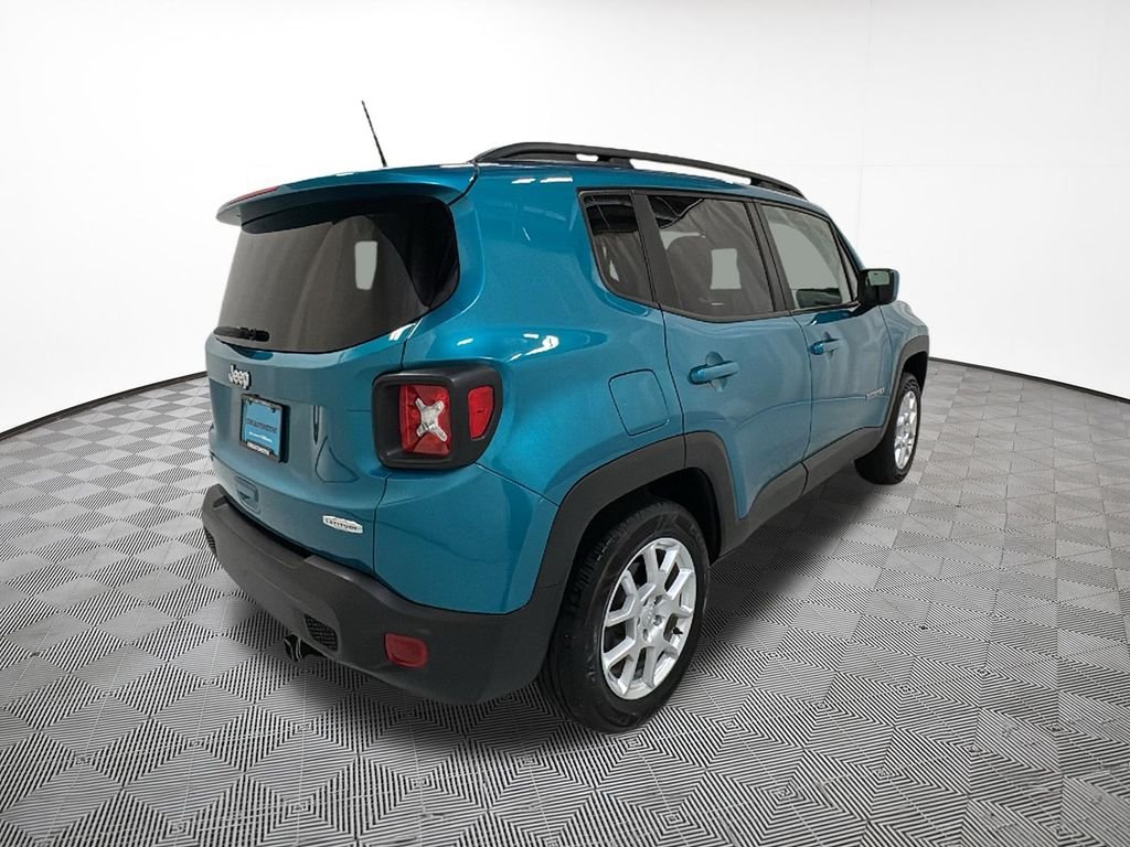 Used 2019 Green Jeep Latitude image 9