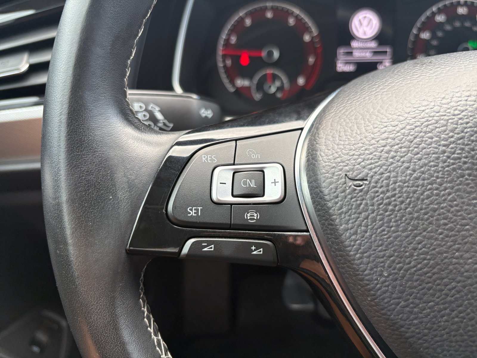 Used 2019 Pure White Volkswagen R-Line image 16