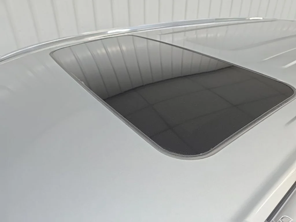 Used 2019 Silver Toyota XLE image 11