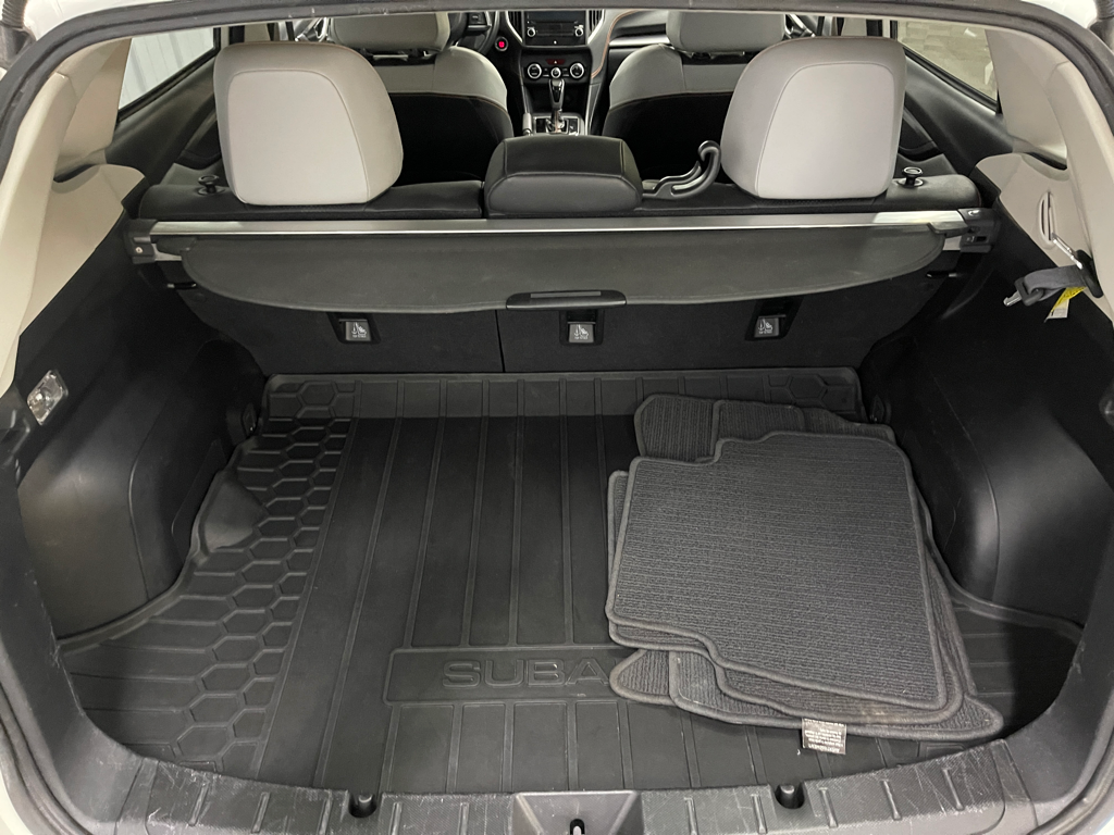 Used 2018 White Subaru 2.0i Limited image 11