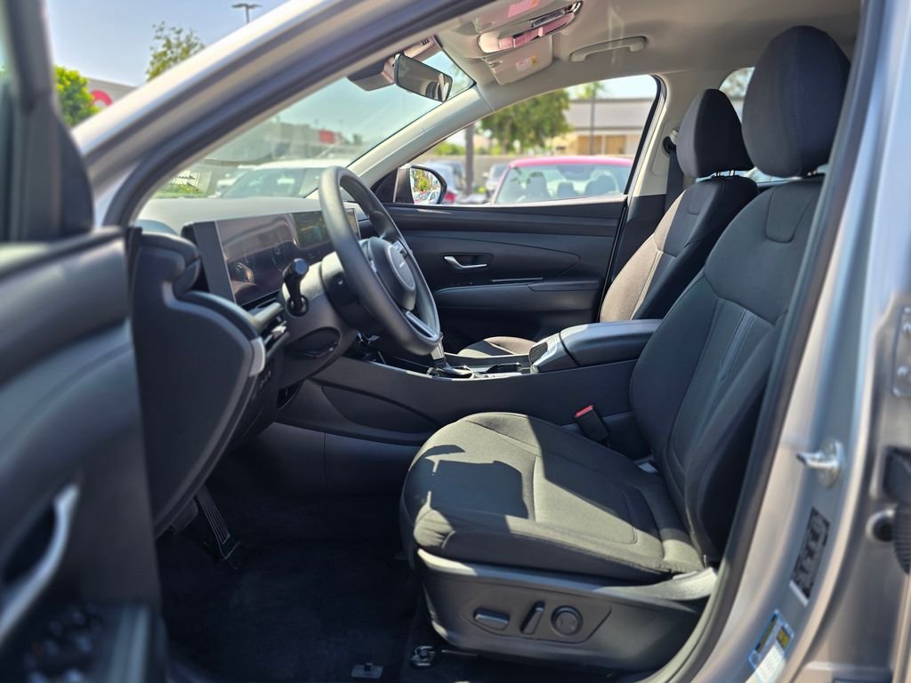 2025 Hyundai Tucson SEL - Photo 14