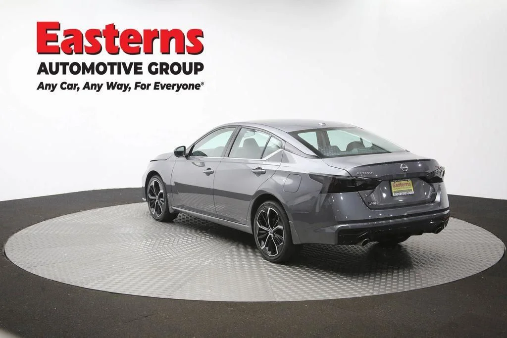 Used 2025 Gray Nissan 2.5 SR image 65