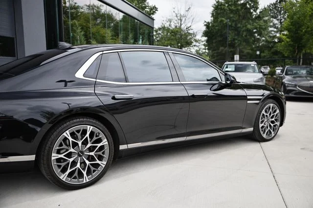 Used 2023 Vik Black Genesis 3.5T e-SC image 8