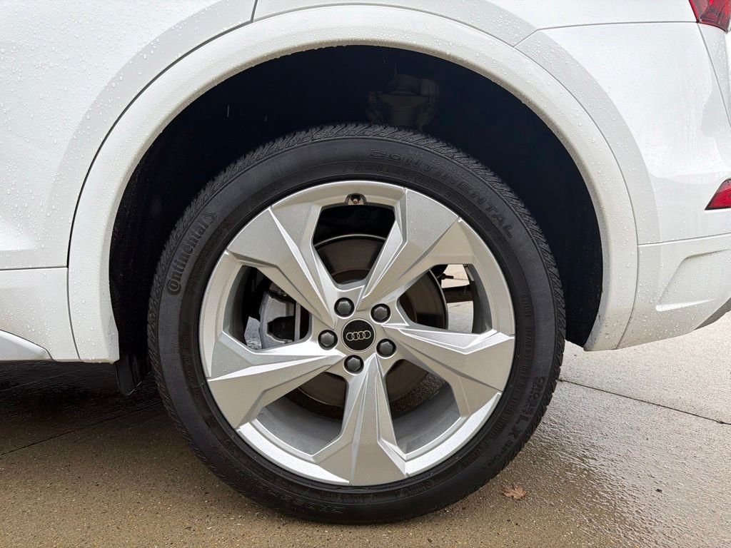 Used 2024 White Audi 45 S line Premium image 9
