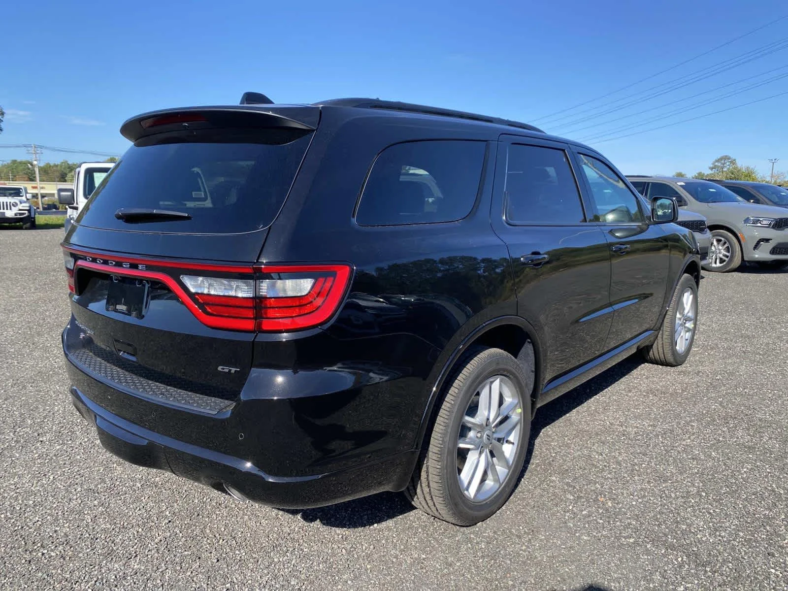 New 2026 Diamond Black Clear-Coat Exterior Paint Dodge GT Plus image 3