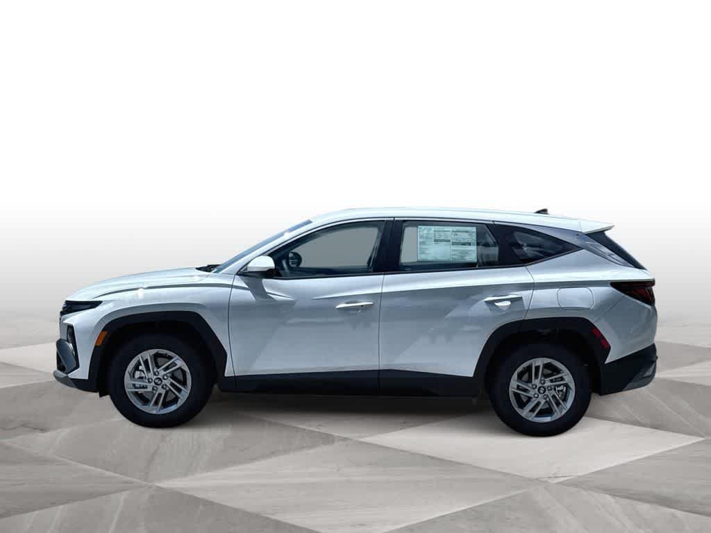New 2026 Serenity White Pearl Hyundai SE FWD image 5