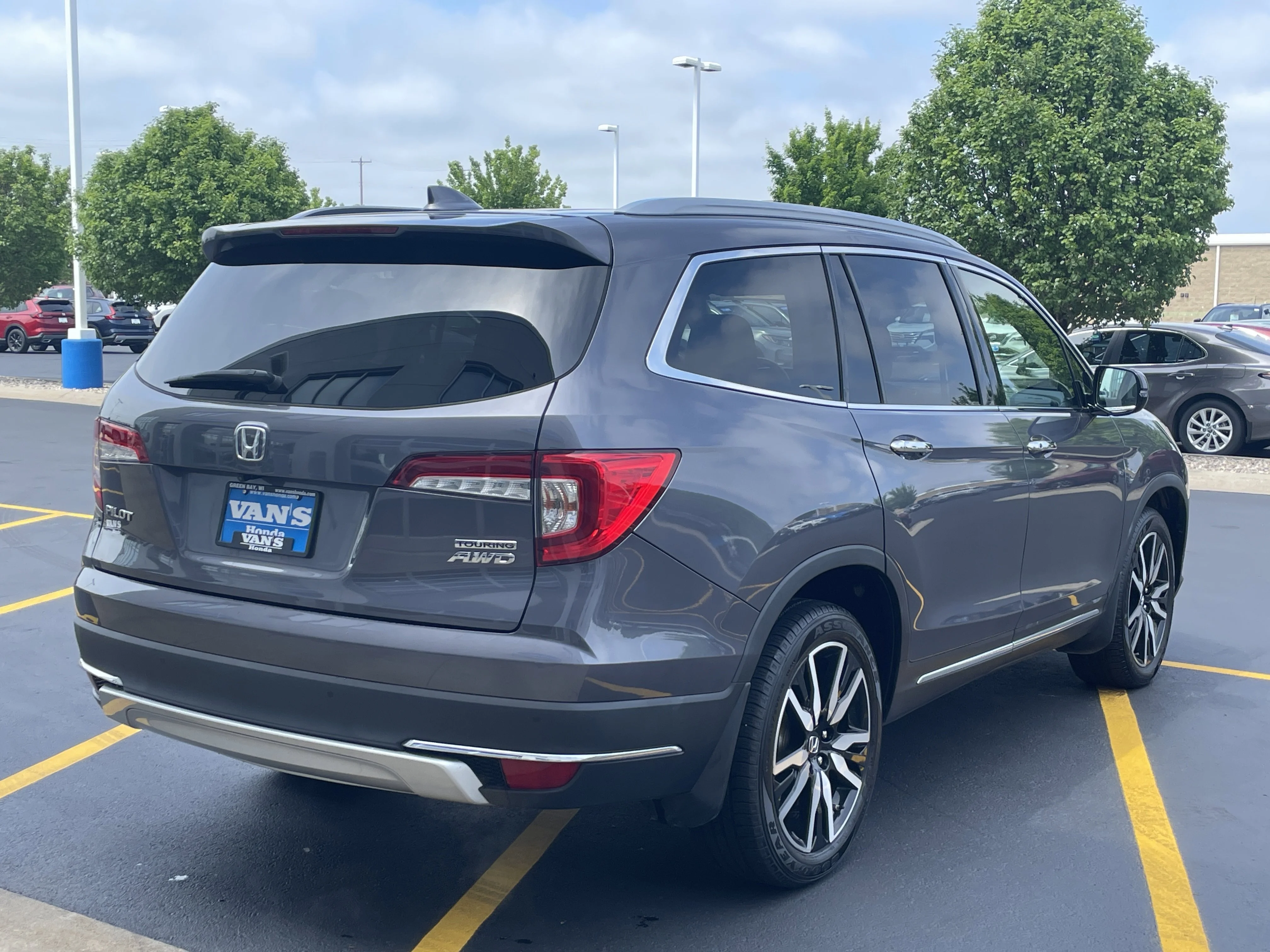 Used 2020 Gray Honda Touring 7-Passenger image 9