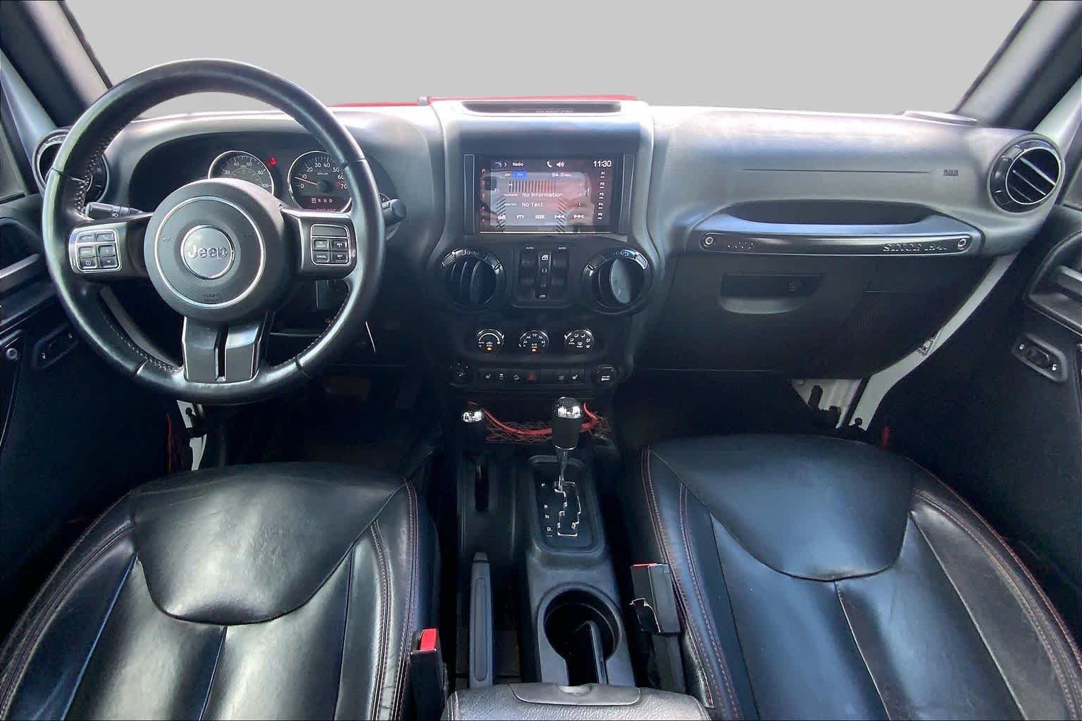Used 2017 Bright White Clearcoat Jeep Rubicon Recon image 15