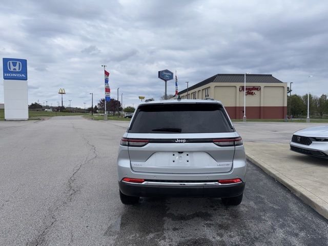 Used 2024 Silver Jeep Limited image 6