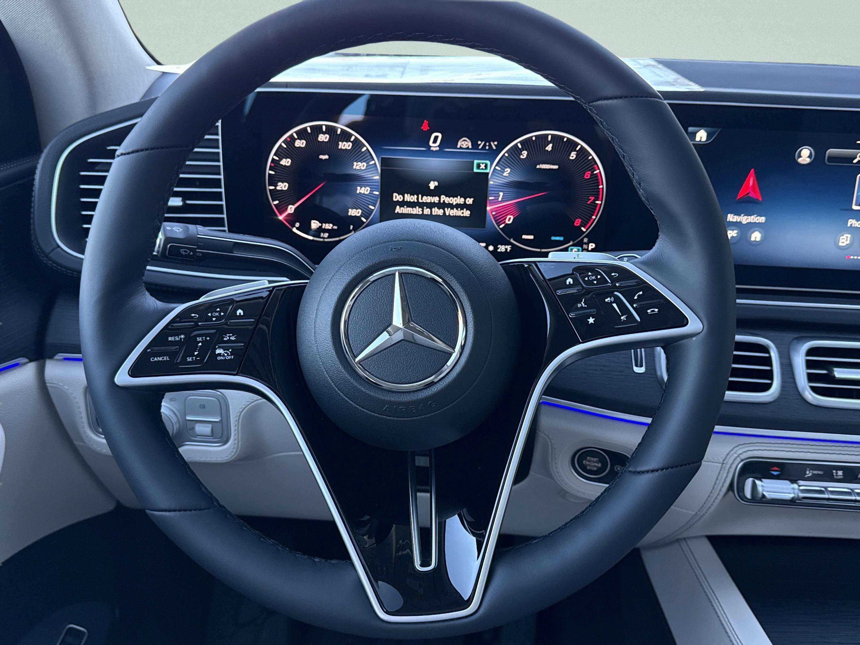 Used 2026 Polar White Mercedes-Benz GLE 450 image 22