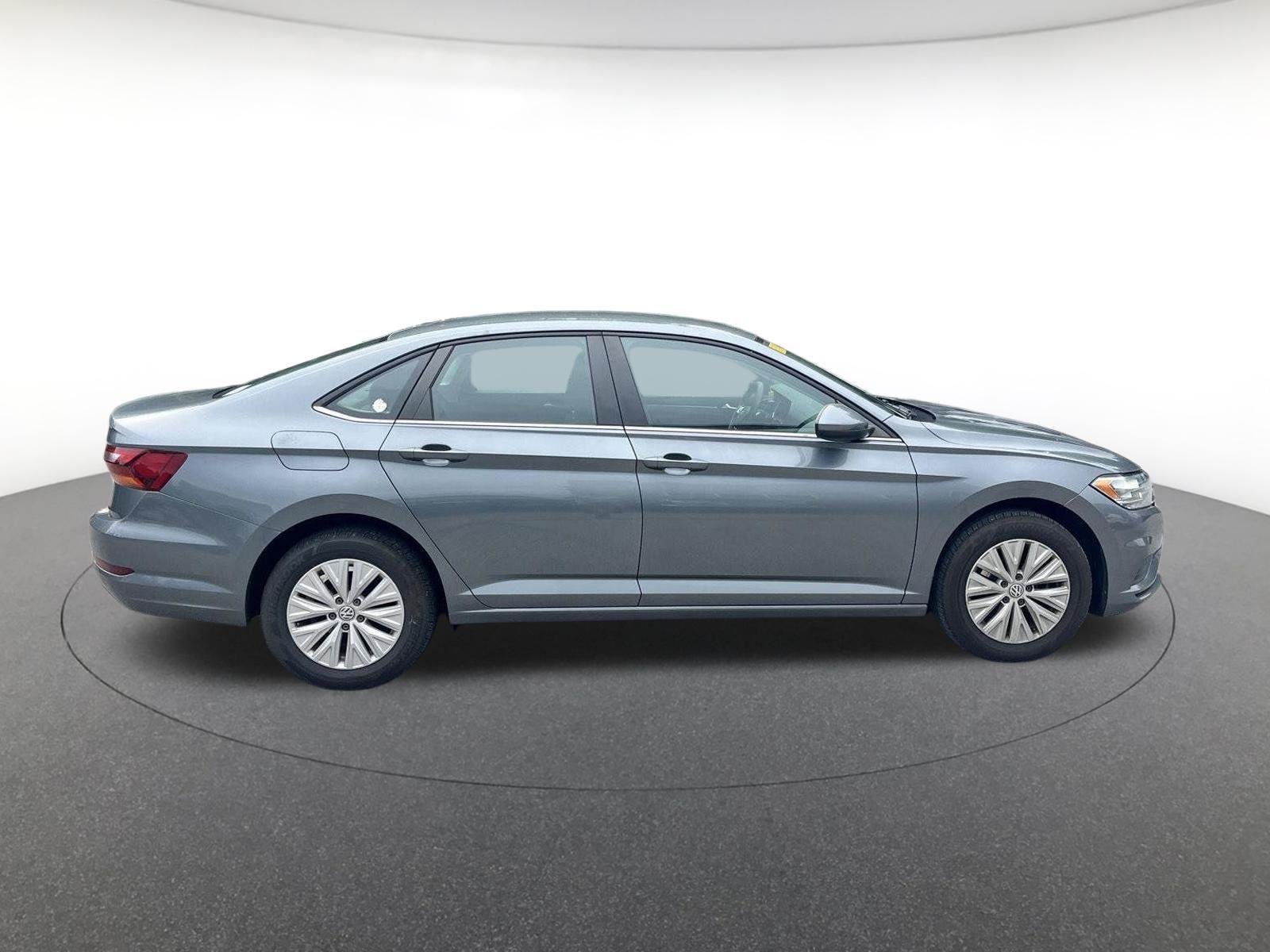 Used 2019 Platinum Gray Metallic Volkswagen S image 8