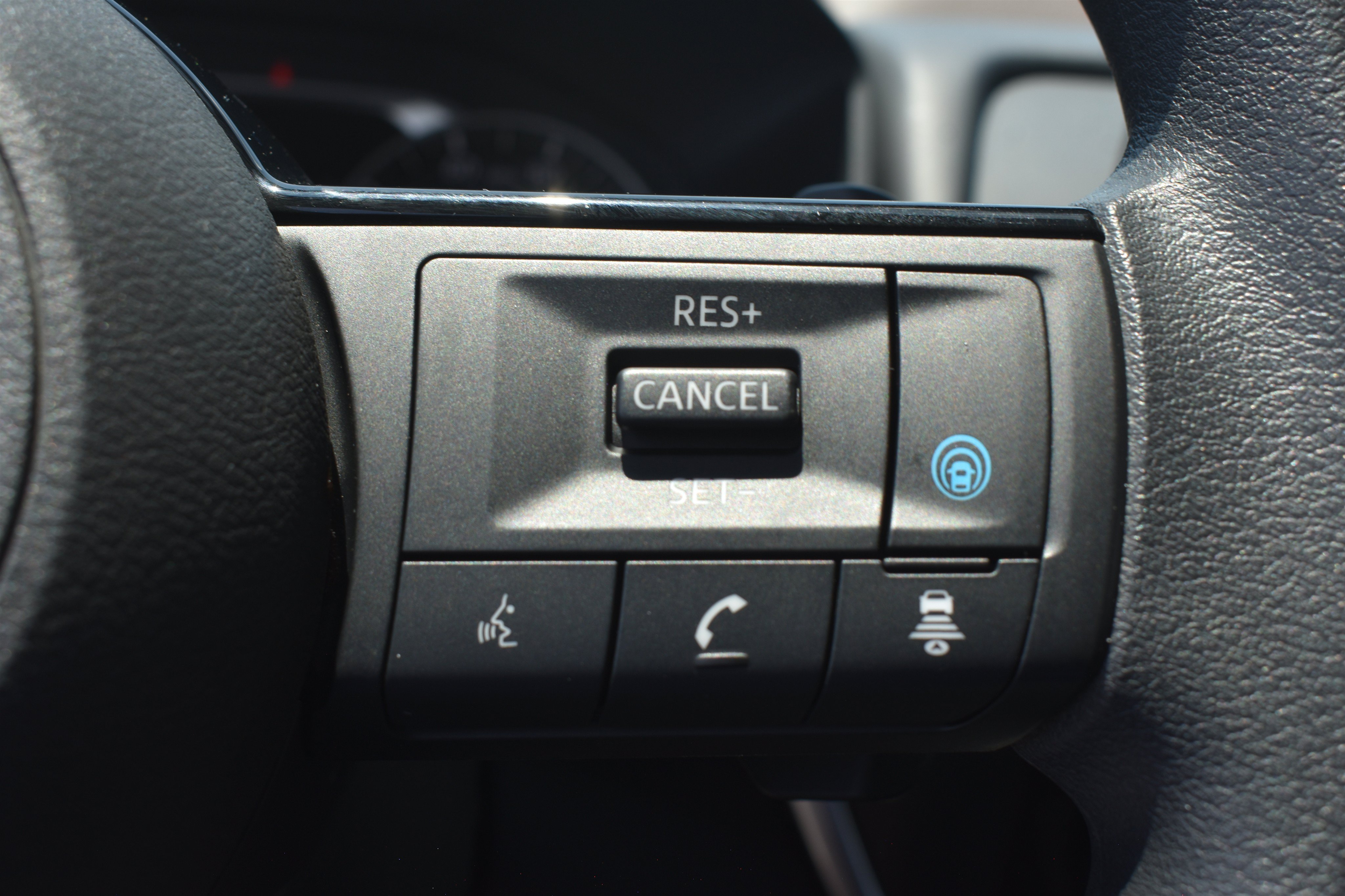 Used 2023 Pearl White Tricoat Nissan SV image 21