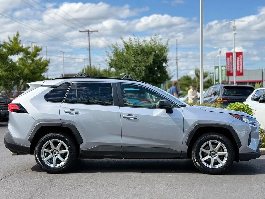 Used 2019 Silver Toyota LE image 6