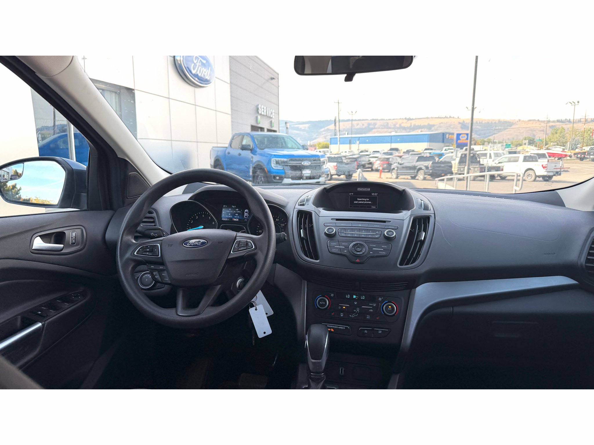 Used 2018 Blue Metallic Ford SE image 15