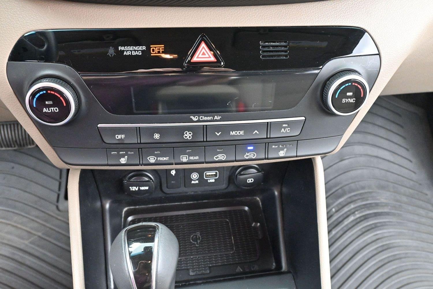 Used 2021 White Cream Hyundai Sport image 23