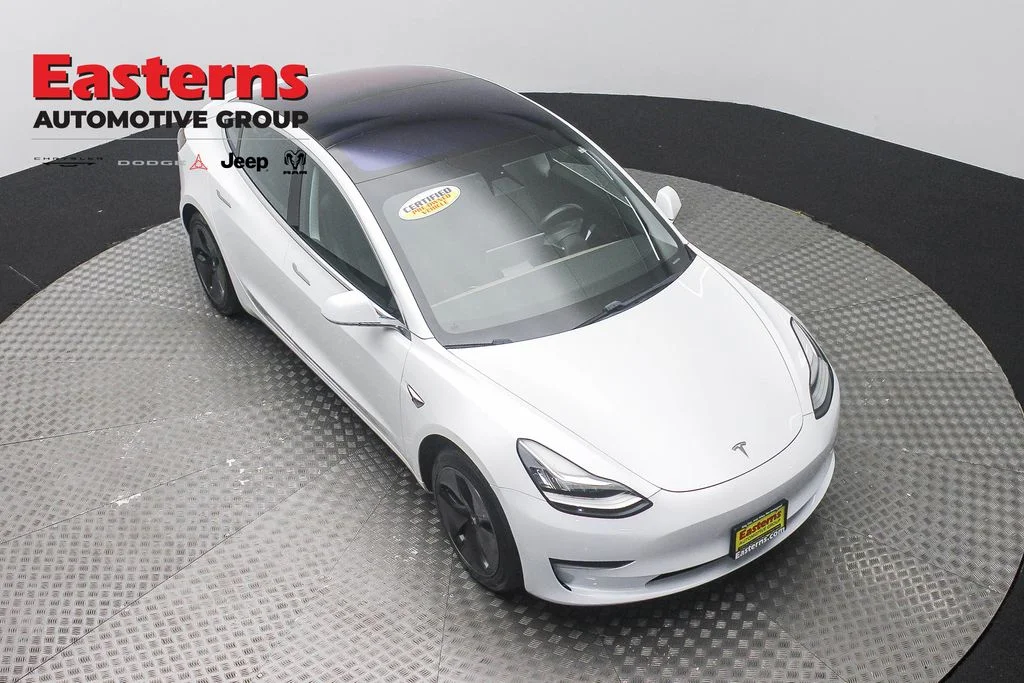 Used 2018 White Tesla Long Range image 3