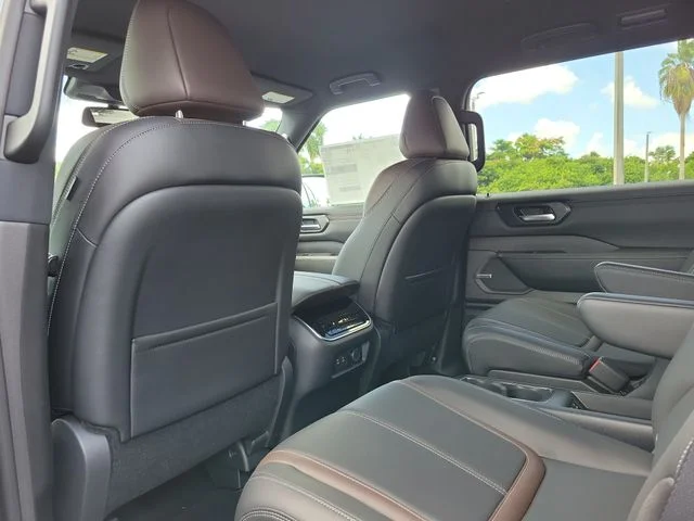 New 2026 Gun Metallic Nissan SL image 15