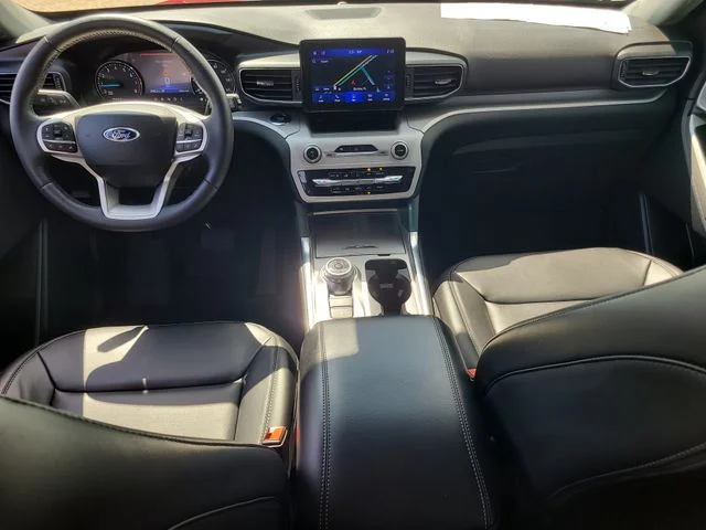 Used 2024 Red Ford XLT image 16