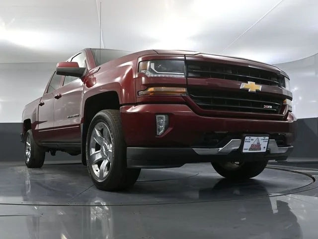Used 2016 Red Chevrolet LT image 46