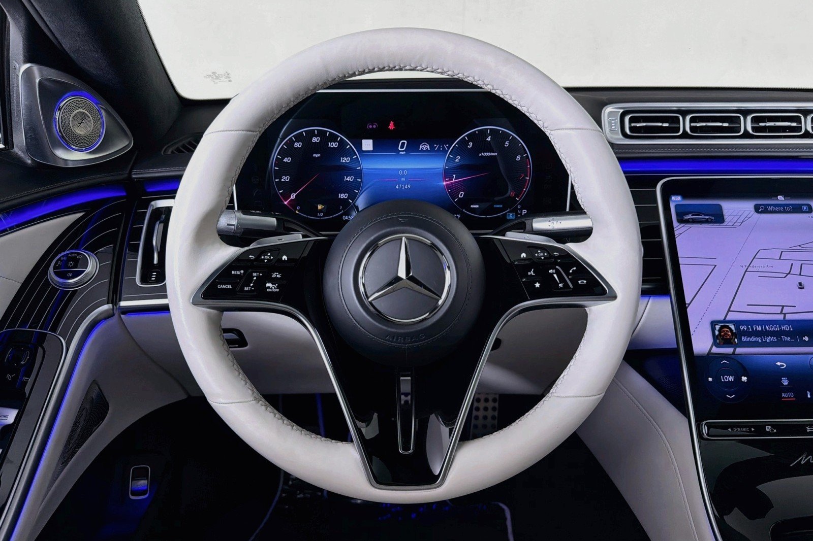Certified Used 2023 MANUFAKTUR Diamond White Mercedes-Benz S 580 image 18