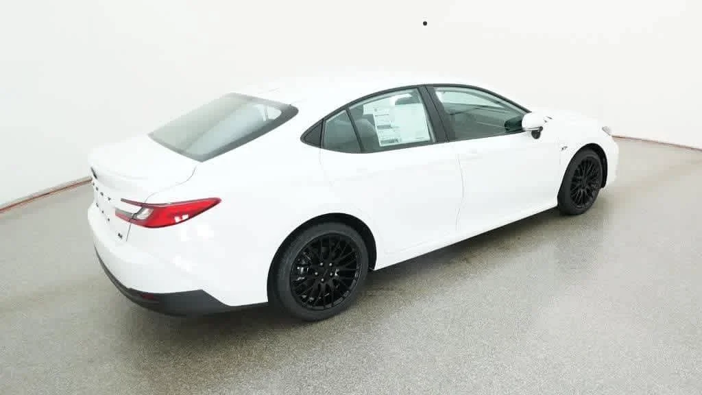 New 2026 Ice Cap Toyota LE image 9