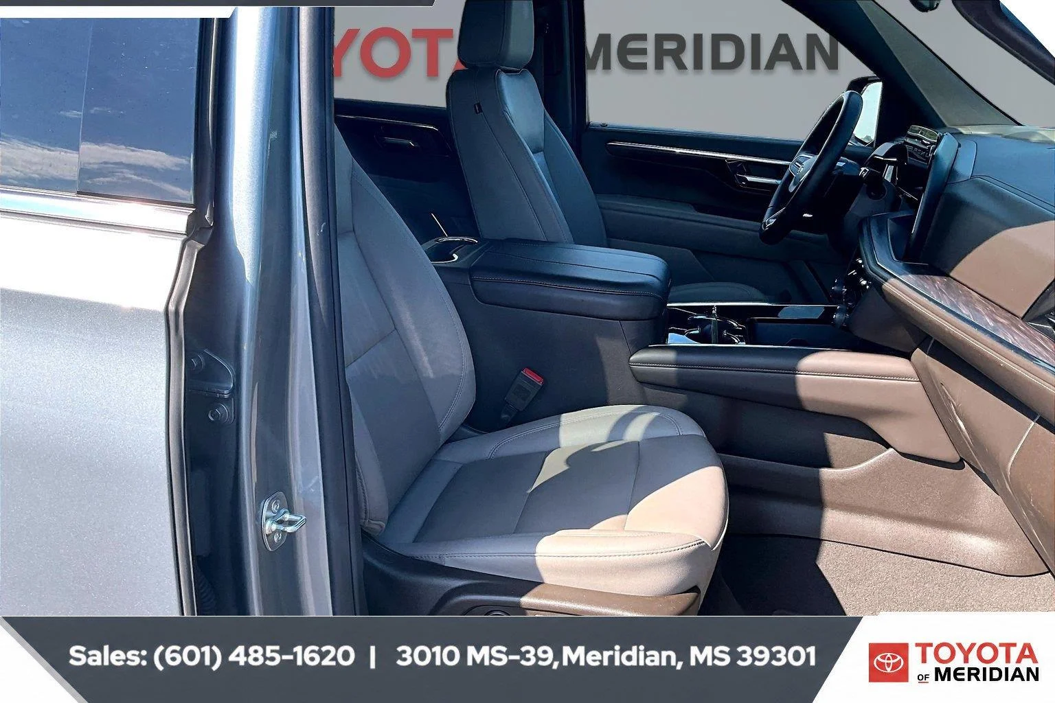 Used 2025 Sterling Gray Metallic Chevrolet LT image 6