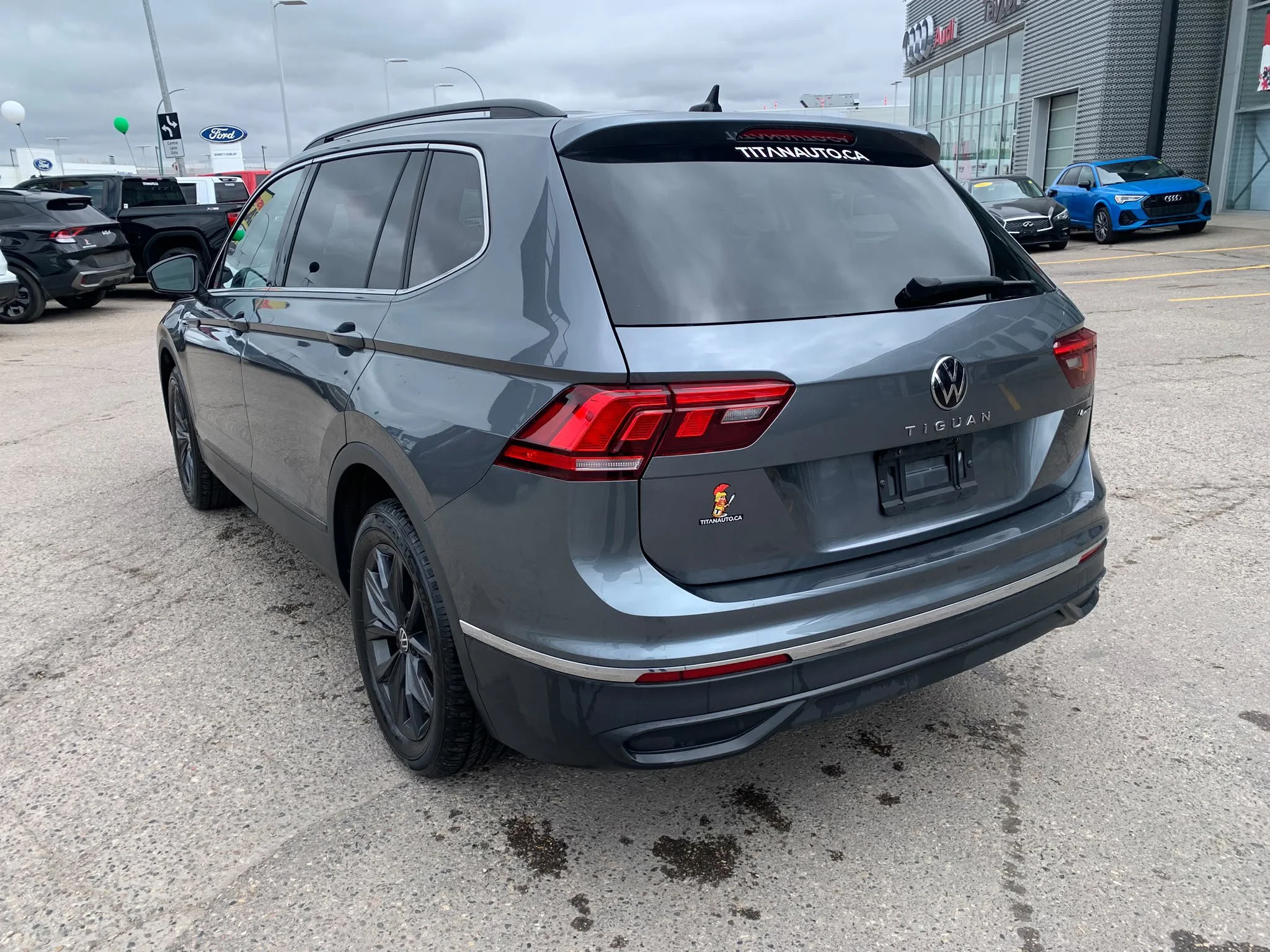 Certified Used 2024 Platinum Gray Metallic Volkswagen Comfortline 4Motion*AWD | Adaptive Cruise | Remote Start | Htd Leather | Htd Wheel | Lane Keeping image 11