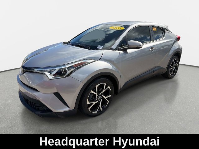 Used 2018 Silver Toyota XLE image 5