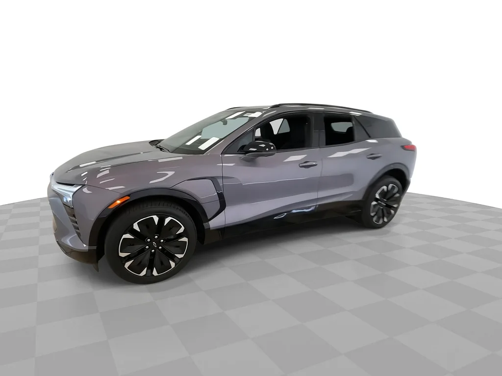 Certified Used 2024 GRAY Chevrolet RS image 6