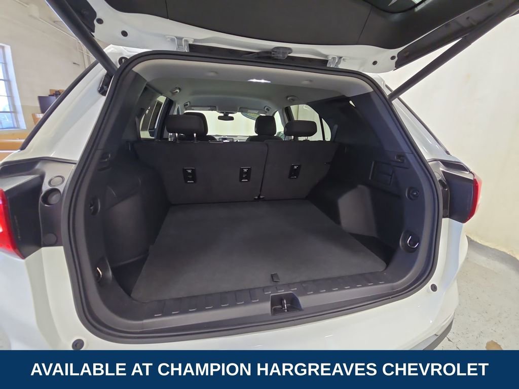 Used 2019 SUMMIT WHITE Chevrolet LT image 34