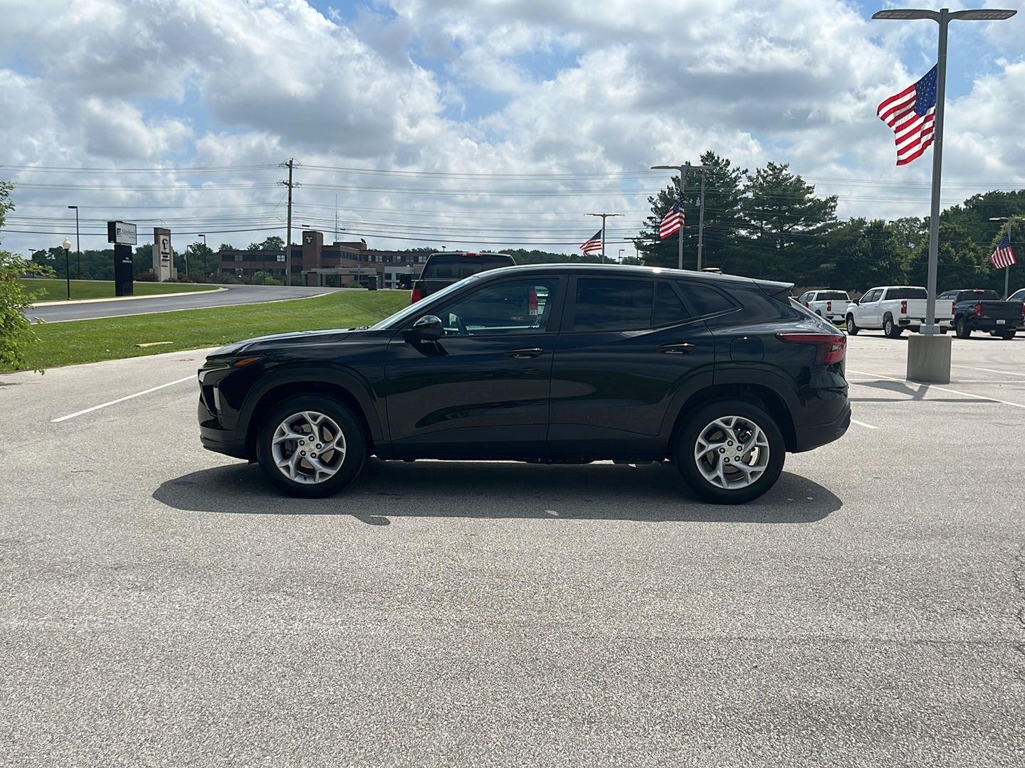 Used 2024 Chevrolet Trax LS with VIN KL77LFE25RC126608 for sale in Crawfordsville, IN