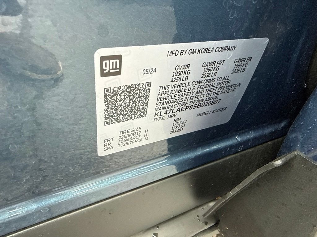 Used 2025 Blue Buick Preferred image 10