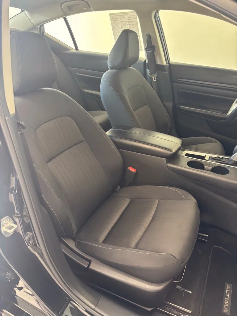 2025 Nissan Altima SV - Photo 19