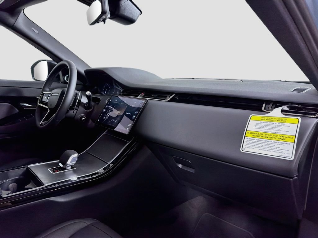 New 2026 Tribeca Blue Land Rover S image 31