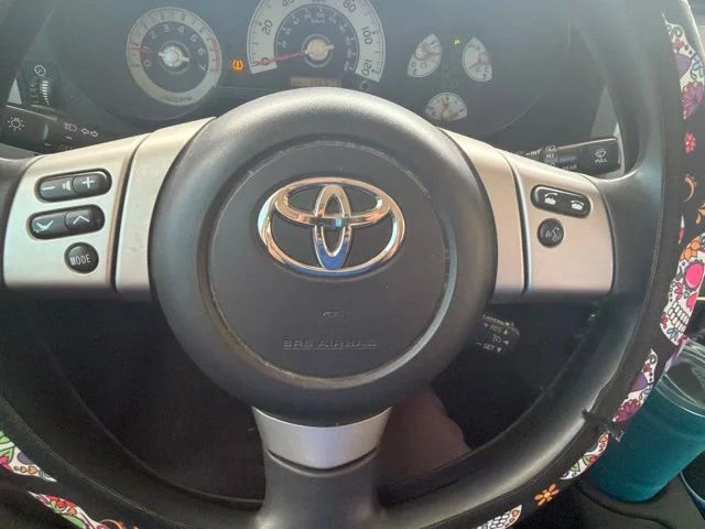 Used 2011 Silver Toyota Base image 12