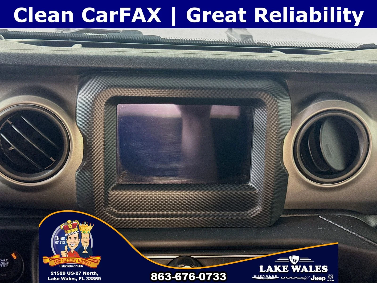 Used 2021 Gray Jeep Sport S image 13