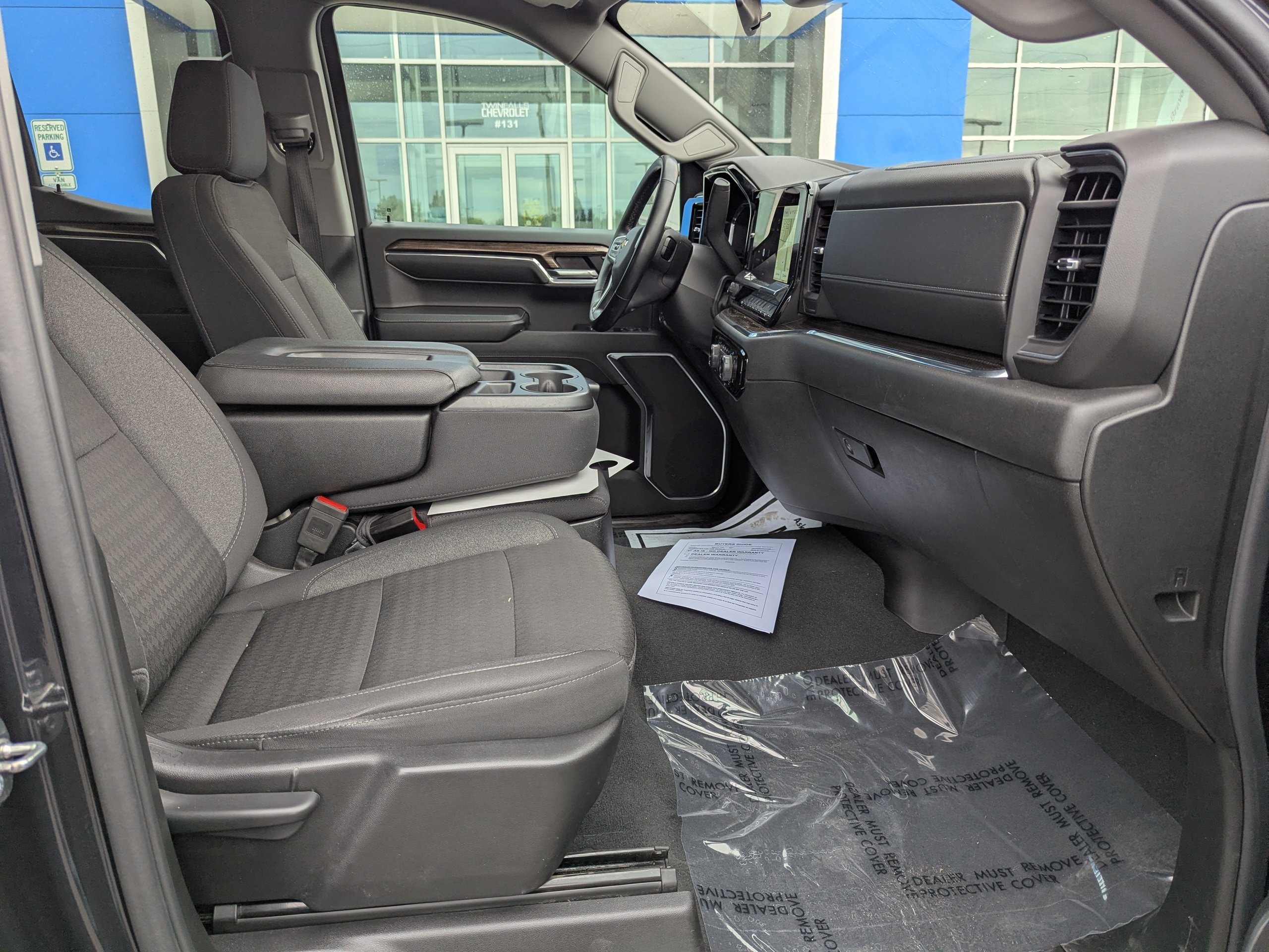 2024 Chevrolet Silverado 1500 LT - Photo 38
