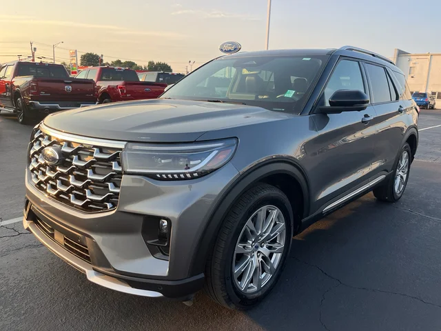 2025 Ford Explorer Platinum